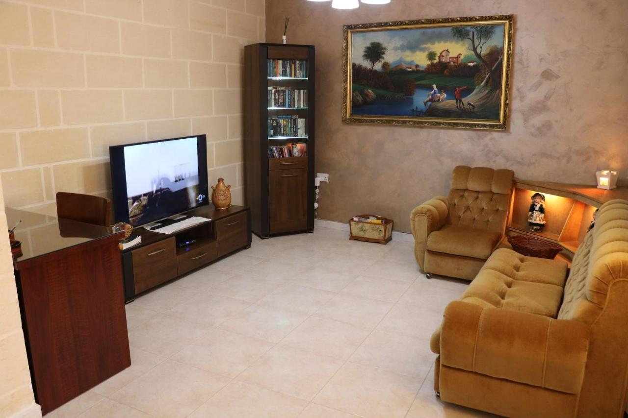 Grazzja Traditional Apartment Żabbar Kültér fotó