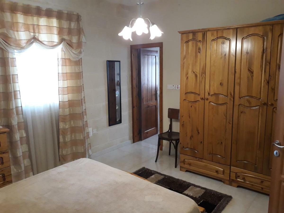 Grazzja Traditional Apartment Żabbar Kültér fotó
