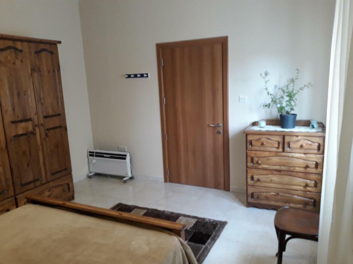 Grazzja Traditional Apartment Żabbar Kültér fotó